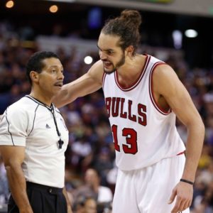 joakim-noah-bill-kennedy-nba-chicago-bulls-sacramento-kings-850x560